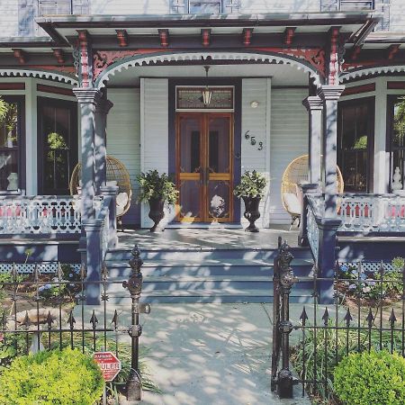 The Hugh Boutique B&B Cape May Bagian luar foto