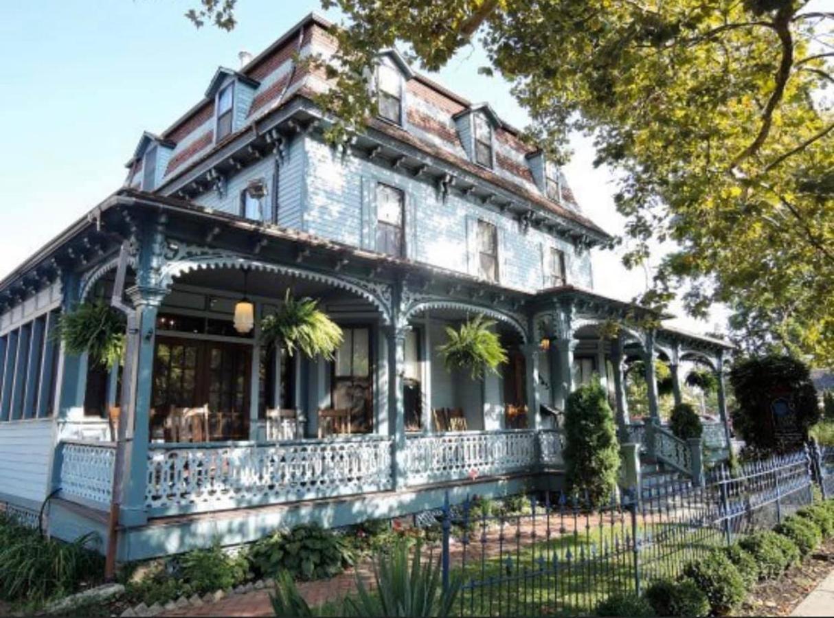 The Hugh Boutique B&B Cape May Bagian luar foto
