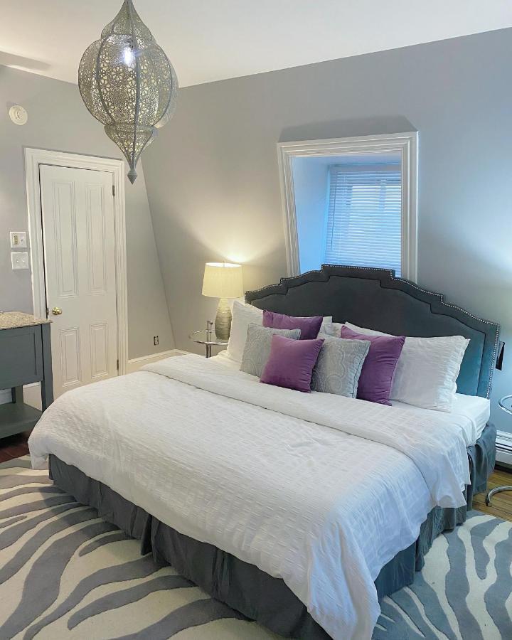The Hugh Boutique B&B Cape May Bagian luar foto