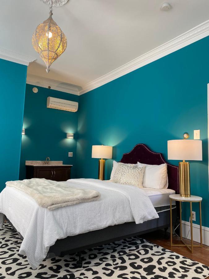 The Hugh Boutique B&B Cape May Bagian luar foto